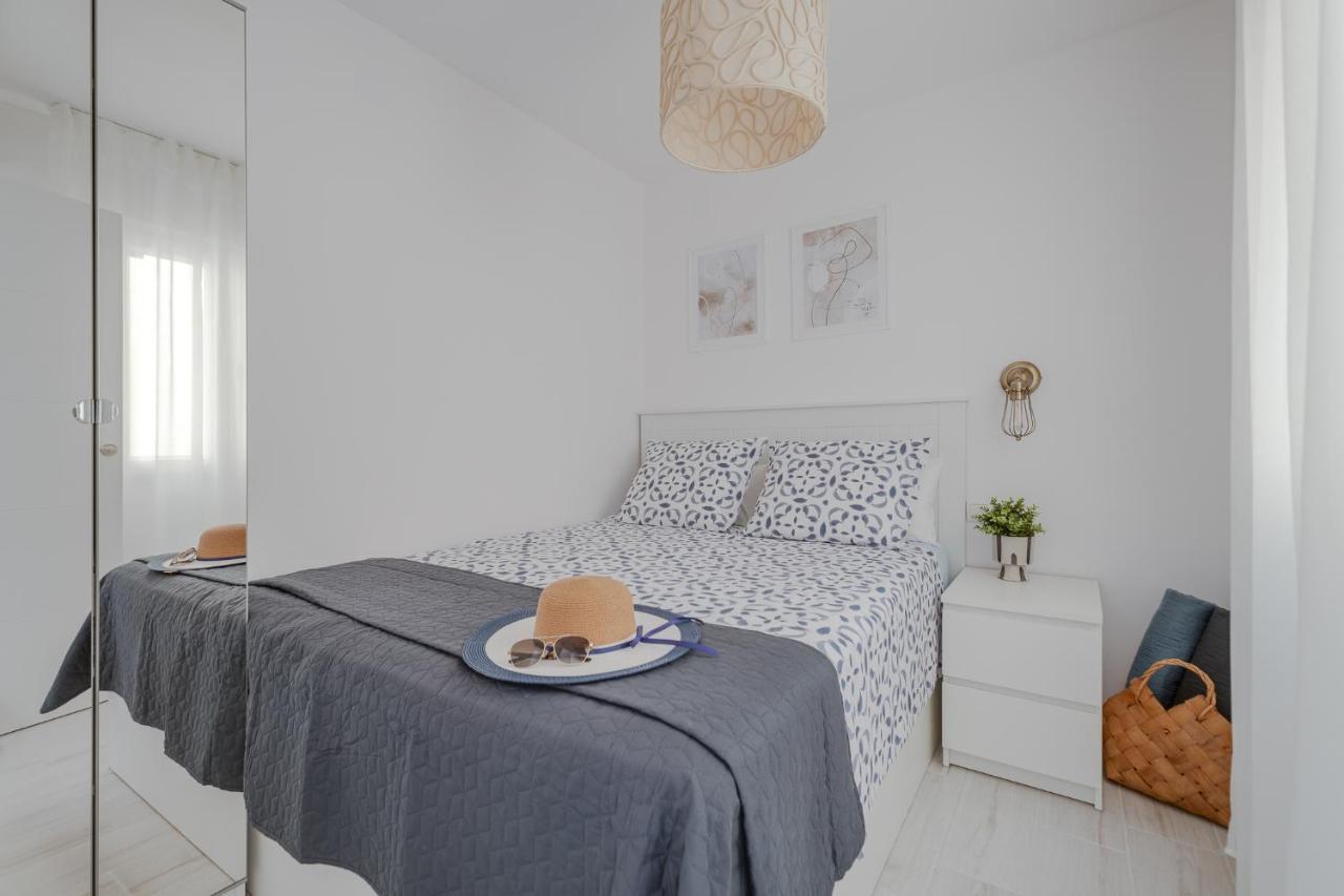 Stay In Torrevieja Cozy City & Sea Buitenkant foto
